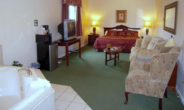 Colonie Inn And Suites ラッサム 部屋 写真
