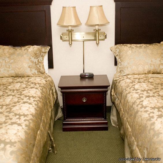Colonie Inn And Suites ラッサム エクステリア 写真